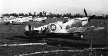 Dogfight : CFV 152sqdn-spitfire9-italy-sept43