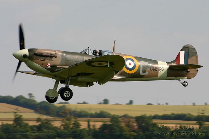 Spitfire sur Dunkerque - Page 3 Fl2005_15