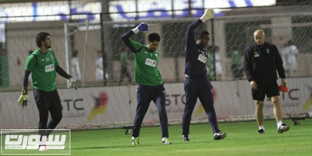 بالصور: الحربي يعود لتدريبات الاهلي .. ولجنة مدرج الملكي تجتمع %D8%AA%D8%AF%D8%B1%D9%8A%D8%A8%D8%A7%D8%AA-%D8%A7%D9%84%D8%A7%D9%87%D9%84%D9%8A-519