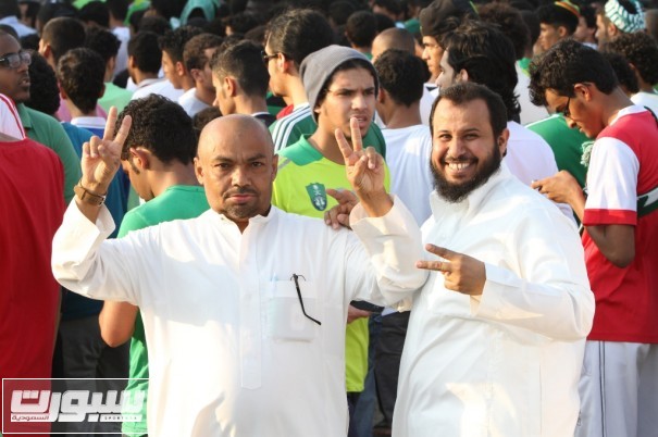 بالصور: الاهلي يسلم تذاكر الديربي لجماهيره وتفاؤل كبير بالتأهل %D8%AA%D8%B0%D8%A7%D9%83%D8%B1-8