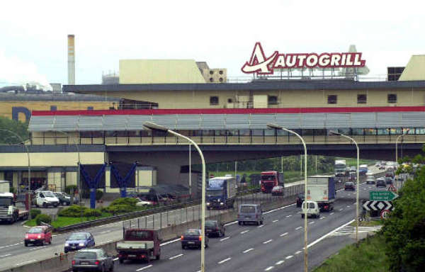 Di ritorno dalle vacanze abbandona il marito all’Autogrill - Pagina 2 Autogrill