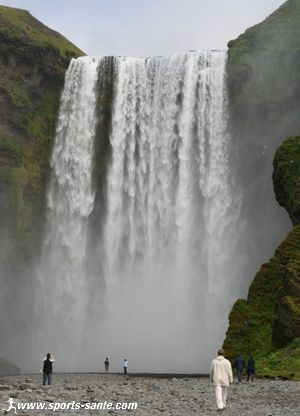 Evolution rêvée de l'Atlantica Super Splash dans le futur Cascade-skogarfoss