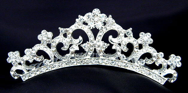 Tiara, diadema, coroncina: per una sposa principessa Tiara-argento