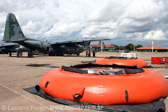 FUERZA AEREA BRASILEÑA (FAB) - Página 31 Maffs_bacg_2012_27