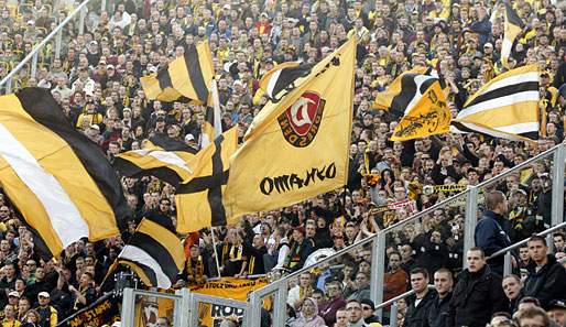 SG Dynamo Dresden - Aufschwung Ost - Seite 2 Dynamo-dresden-fans-514