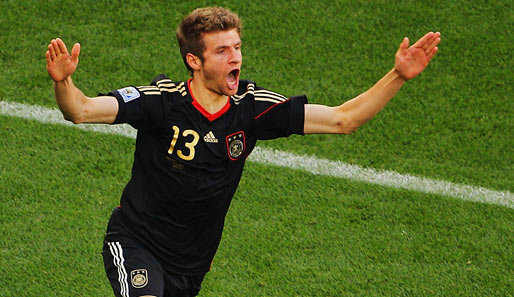 تومآس مولر في طريقه ليكون أفضل لآعب شآب  Thomas-mueller-dfb-514