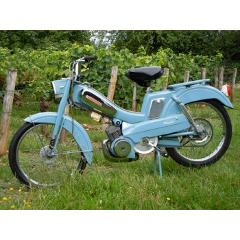 E-Bay, Leboncoin ou autre - Page 9 Peinture-motobecane-bleu-mobylette-av88-apres-1969