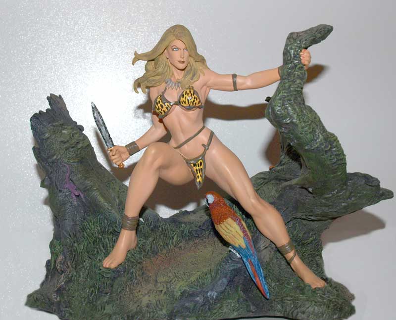 DYNAMITE ENTERTAINMENT : JUNGLE GIRL Statue 02IMG232