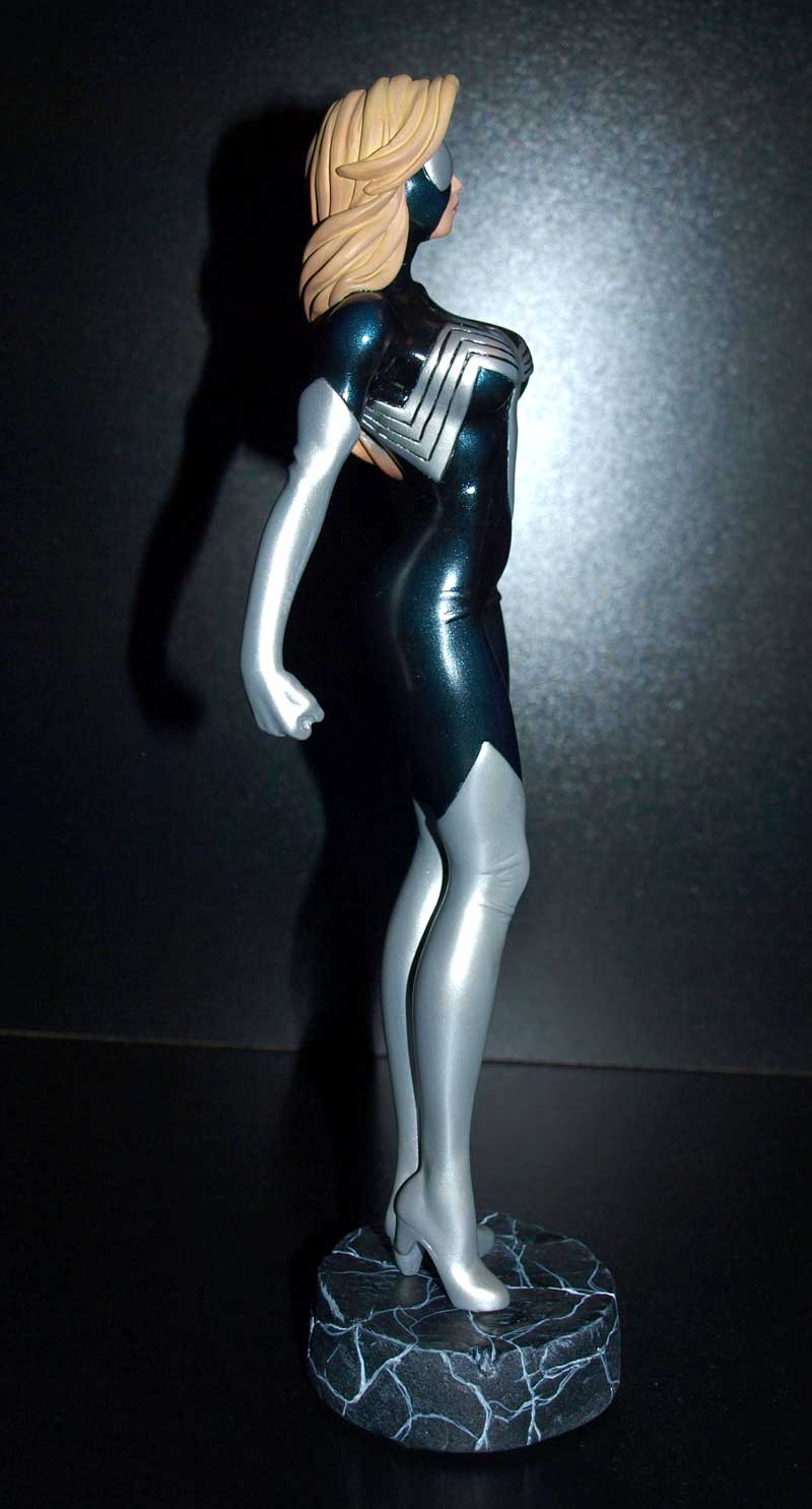 SPIDERWOMAN Black - Statue - John A.Ficchi   02IMG612