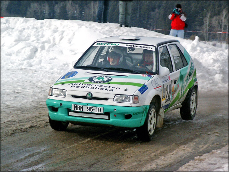 Fotos leyenda (Coches de calle, rallye, racing...) VOL II - Página 29 15_src_okrisky_05