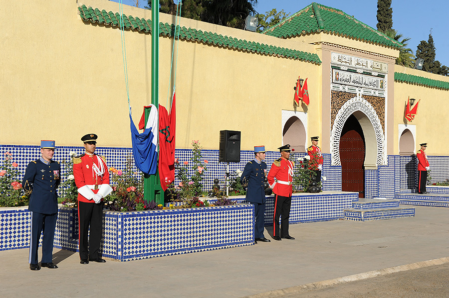 Coopération militaire Maroco - Française  - Page 3 EMIA-la-promotion-General-Delayen-au-Maroc-sur-les-traces-de-son-parrain-Mai-2015-Photo-2-C-Driss-BENMALEK