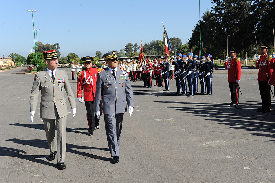 Coopération militaire Maroco - Française  - Page 3 EMIA-la-promotion-General-Delayen-au-Maroc-sur-les-traces-de-son-parrain-Mai-2015-Photo-6-C-Driss-BENMALEK