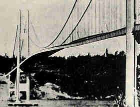 الكوبري المعلّق ( Suspension Bridge) Tacoma1