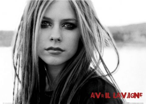 اكبر مجموعة صور جميله مووووت للفنانين والفنانات العربيه والغربيه Avril_Lavigne_landscape