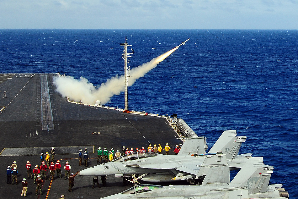 سوال بخصوص انظمة الدفاع البحرية ؟ Sea-sparrow-launch-george-washington