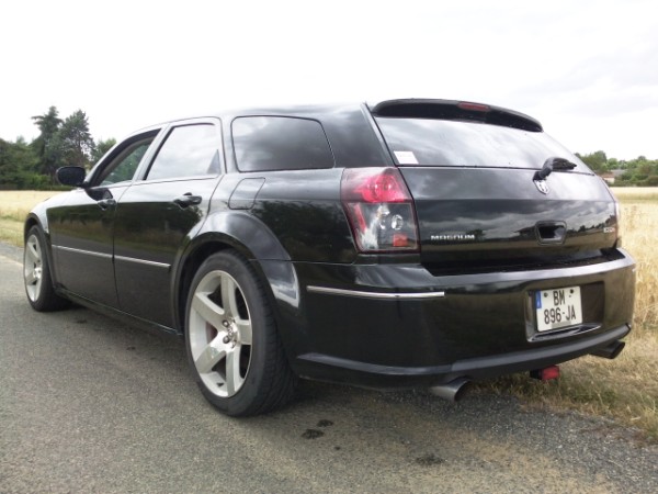 Dodge Magnum SRT8 V8 6.1L Hemi 430ch 2006 - 30.000 km Magnum-srt8-5