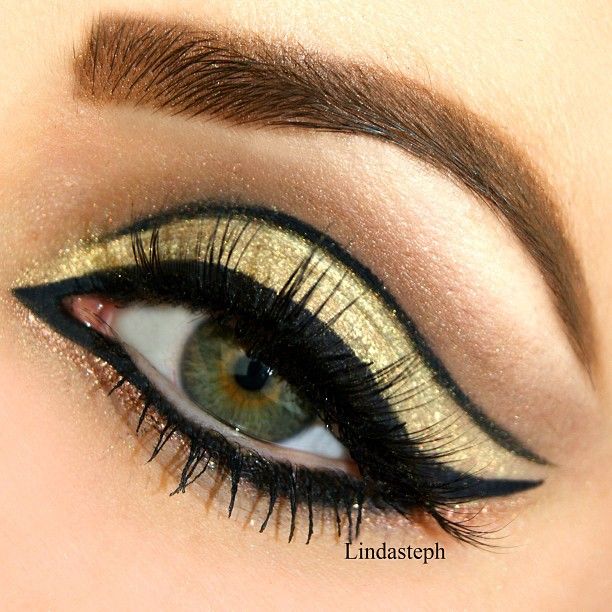 ميك اب عيون البشرة السمراء 30-Glamorous-Eye-Makeup-Ideas-for-Dramatic-Look-21