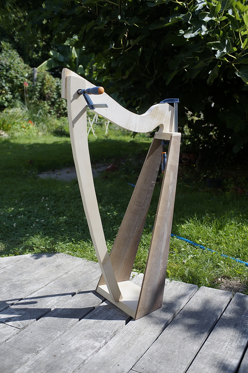 Construction d'une harpe celtique de 26 cordes.  16
