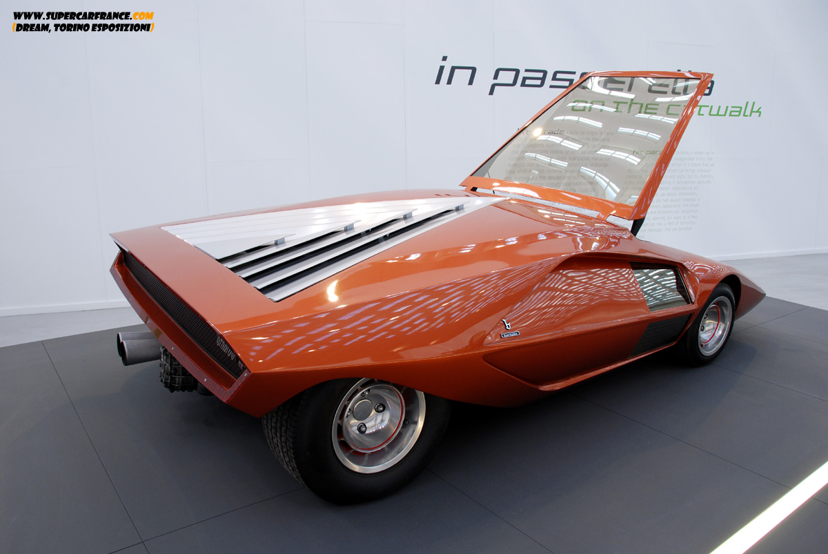 Lancia Resimleri 22-Bertone_Stratos_Prototipo_0