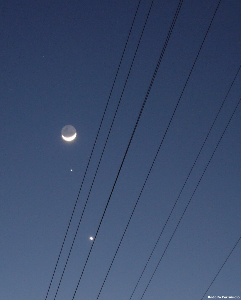 LA LUNA, VENUS Y JUPITER Luna_Venus_Mercurio_200802_1