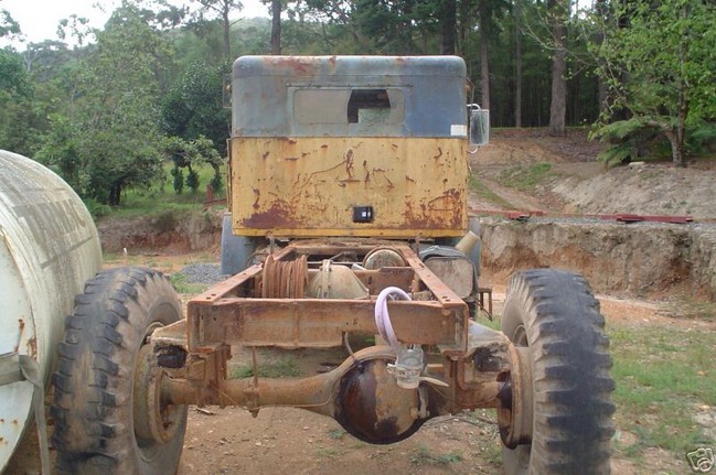 Un ford ww2 aux vendange en Bourgogne ! B1_3