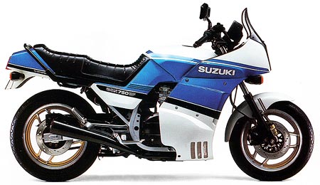 votre première moto: - Page 3 1986_GSX750EF_blwh_side_450