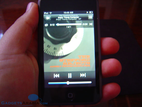 تغطية خاصة و اختبار؛ iPod touch بين يدينا Ipod-touch-music-playback-gadgetsarabia