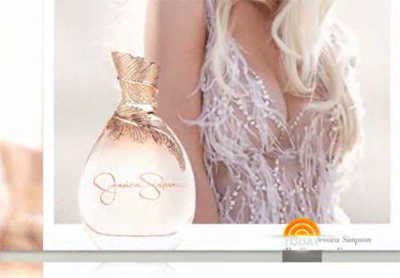 Nuevas variadas de Jessica Simpson en la calle + Nuevo Perfume Js-signature2