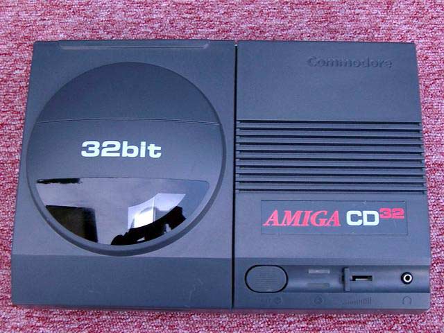 Aries's Collection Commodore_amiga_cd32_1