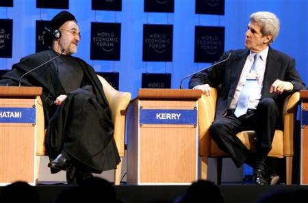 Le forum de Davos 2007. MohammadKhatami_JohnKerry