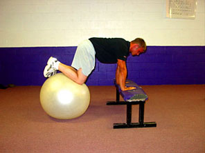 Knee-Up On Ball Image017