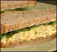 ساندويتش نقانق EggSandwich