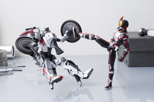 [Bandai] S.H. Figuarts | Kamen Rider Faiz - Auto Vajin  55507