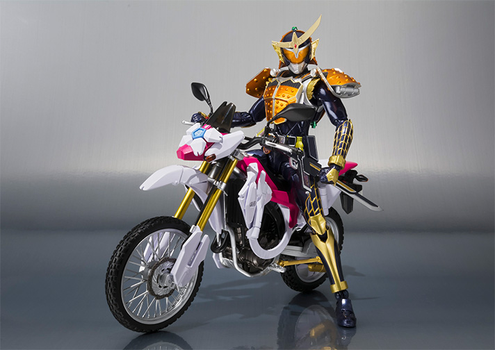 [Bandai][Tópico Oficial] S.H.Figuarts | Kamen Rider Gaim - Sigurd Cherry Energy Arms - Página 5 BAN140606