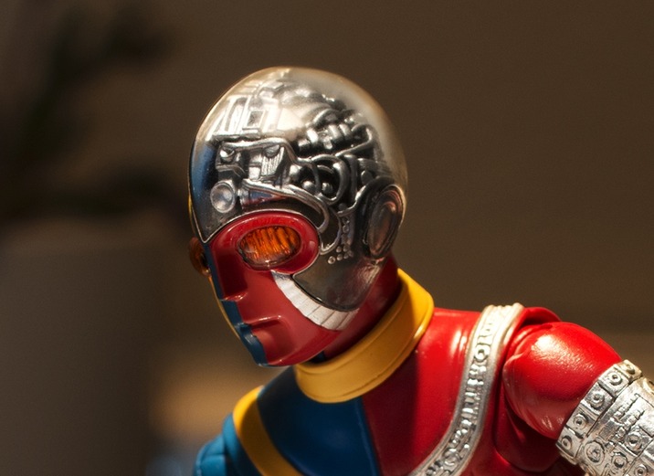 [Bandai] [Tópico Oficial] S.H. Figuarts | Jinzou Ningen Kikaider  - Silver, Blue  &  Red Hakaida - Página 2 Sh05