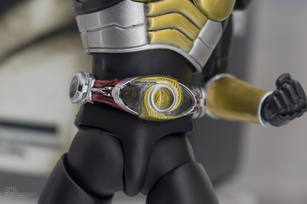 [Bandai] S.H. Figuarts | Kamen Rider Agito Ground Form Tam008