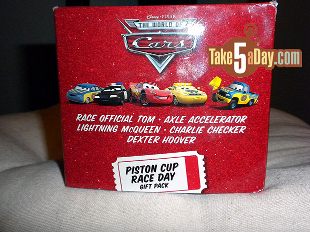 Nouveau pack exclusif Toys R Us : Piston Cup 5-Pack Box-Side