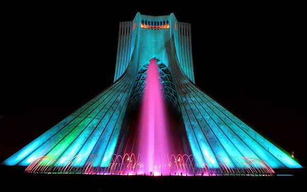 گالری عکس های جدید از تهران در شب 0.365310001315195920_taknaz_ir