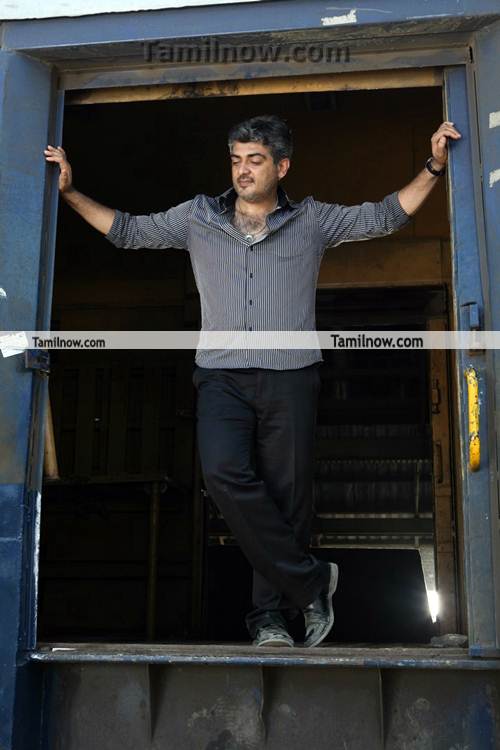 நடிகர்களின் புகைப்படங்கள் Ajith-latest-pic5