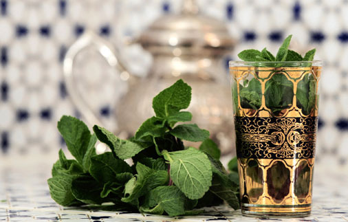 PATRON COUTURE DU HMIDOUSH LE PORTE THEIERE. Verre-a-the-marocain1