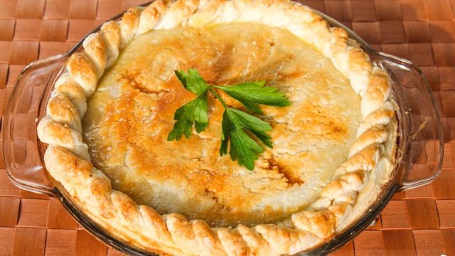 فطيرة التونة Tuna-Pie-Empanada-Gallega-15