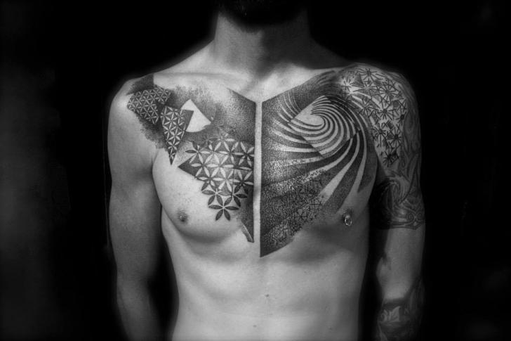 Tatouage et signification Tattoo-chest-dotwork