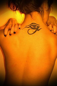 >> IMAGENES ENCADENADAS << - Página 6 S%C3%ADmbolos-egipcios-Tatuajes-30-199x300