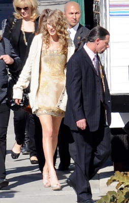 ARRIVING AT THE STUDIOS OF DANCING WITH THE STARS IN LOS ANGELES, CALIFORNIA Normal_003