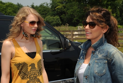 taylor Shooting a segment for the CMT Music Awards in Nashville Normal_010