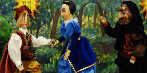 LEONOR y SOFÍA (art. sobre las peques aqui) - Página 54 Fantastica-version-con-marionetas-la-flauta-magica-de-mozart-14145