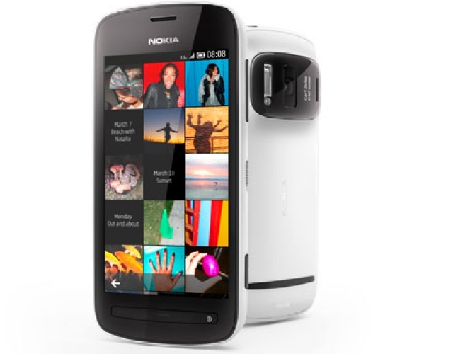 نوكيا تطلق إعلان دعائي لهاتفها المحمول 808 PureView Nokia-808-pureview-1