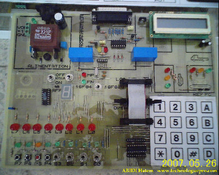Kit de développement : microcontrôleur PIC16F84-PIC16F628 (maquette didactique) M1