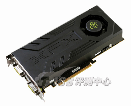 Fotografada XFX GeForce GTS 250 71b