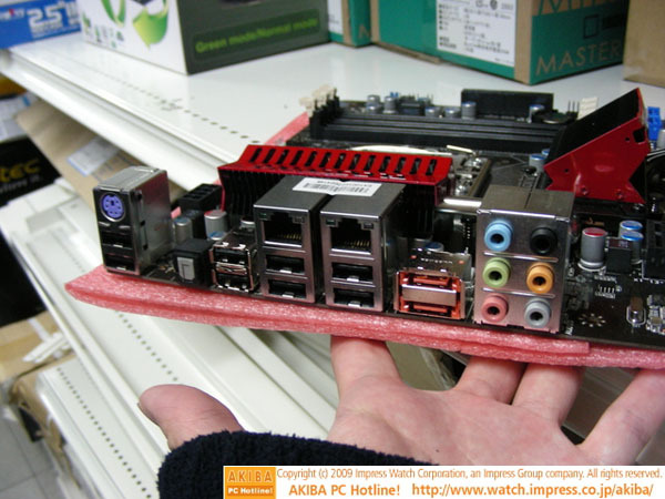 Foxconn X58 Flaming Blade Pictured 78b